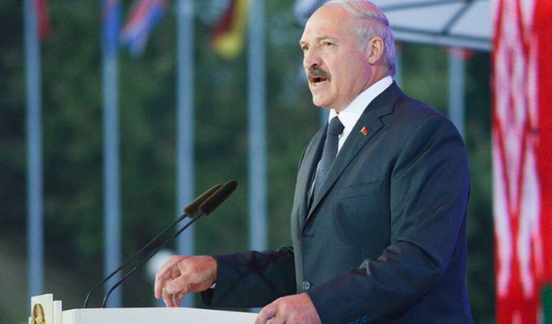 Александр Лукашенко вспомнил о «коронавирусном психозе»