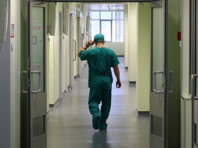 Уволен завотделением больницы, где люди умирали от нехватки кислорода