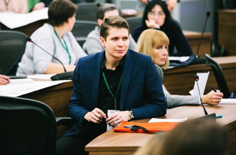 Учитель информатики Павел Петин стал лучшим молодым педагогом Липецка