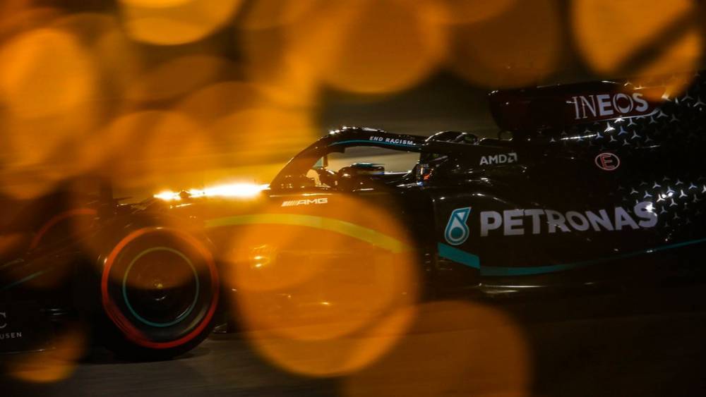 Формула-1: Хэмилтон взял поул в Бахрейне