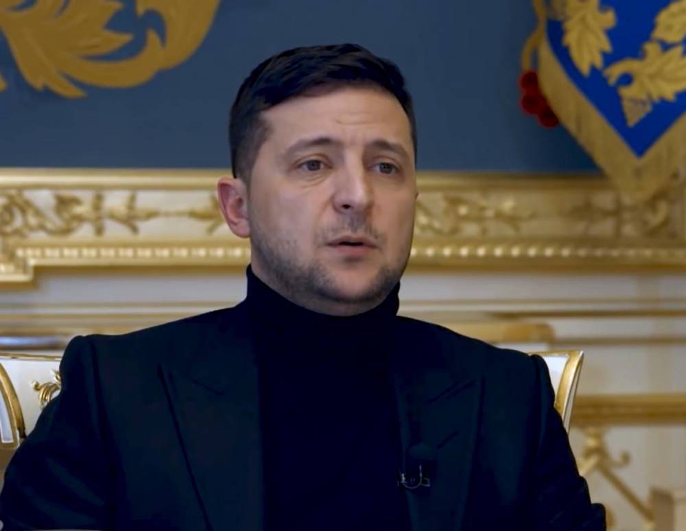 Главное за 28 ноября: Зеленский обратился к нации, Тимошенко в слезах, новый праздник, подарок от Vodafone и аномальный Новый год