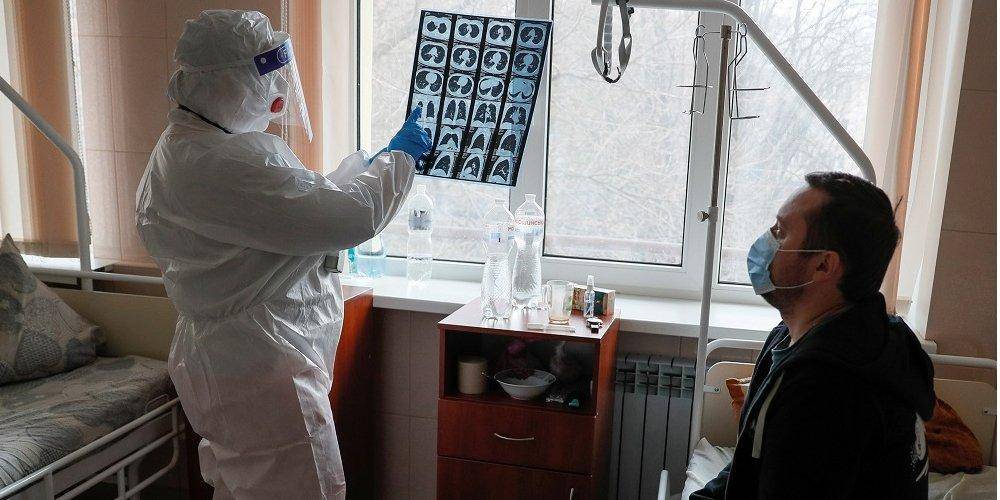 COVID-19 в Украине: заболеваемость держится на высоком уровне — почти 13 тысяч новых случаев заражения за сутки