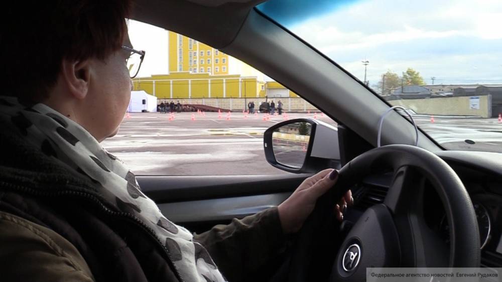 База данных ГИБДД позволит агрегаторам такси проверять права водителей