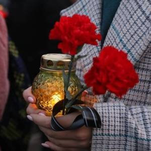 В Запорожье почтили память жертв Голодоморов. Фото