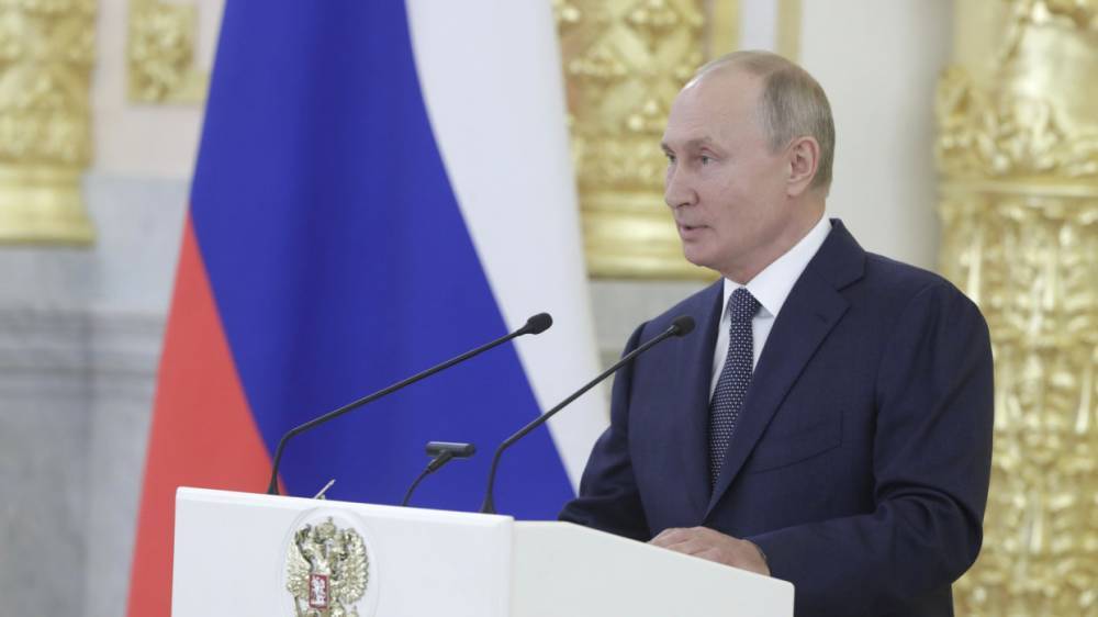 Путин обдумает запрет на сравнение действий руководства СССР и Германии
