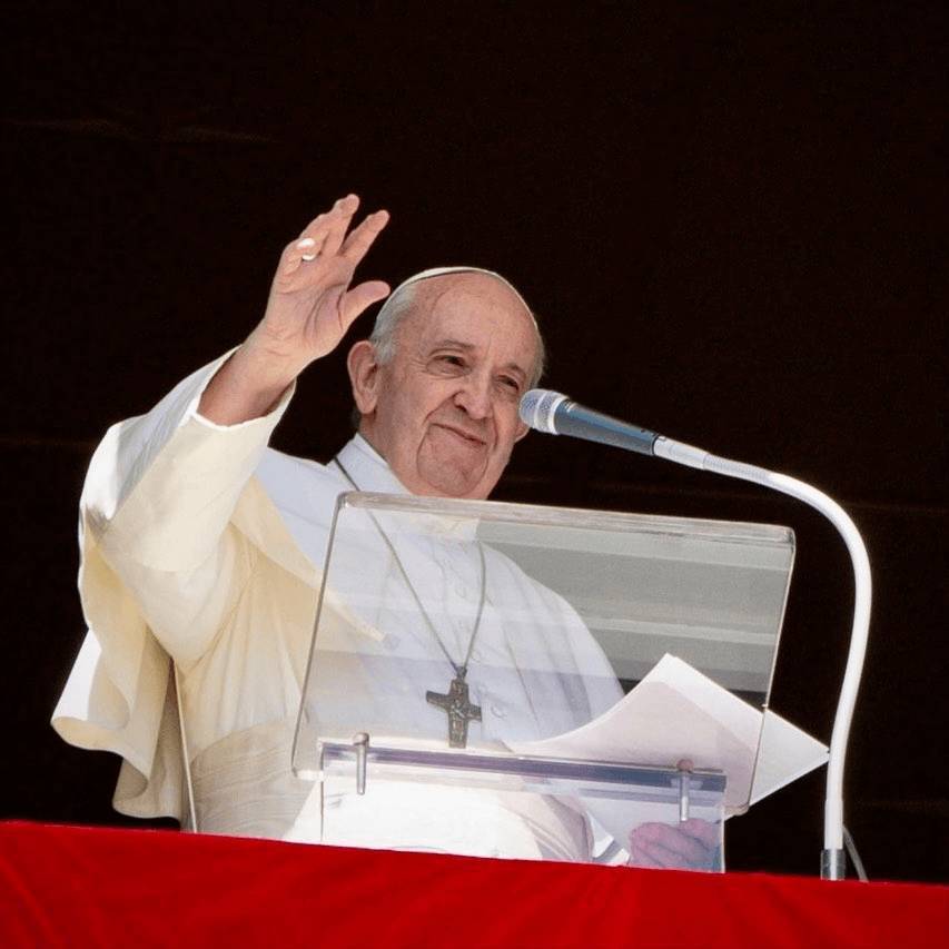 Право однополых пар на семью утвердил Папа Римский