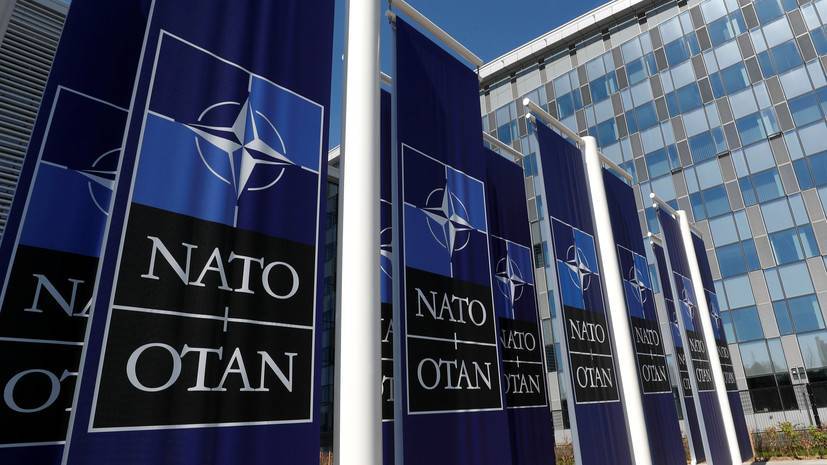 НАТО объявила о создании космического центра на авиабазе Рамштайн