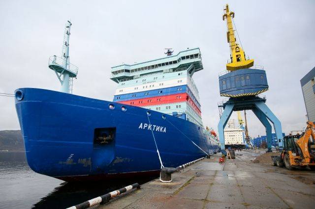 Мощнейший в мире ледокол «Арктика» включен в состав атомного флота России