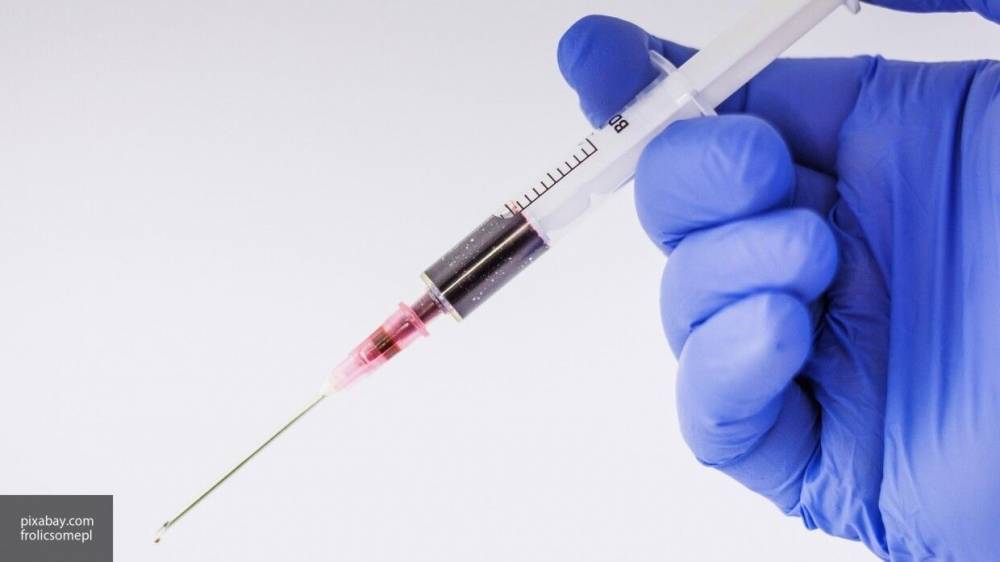 Украинский врач раскритиковал анонсированную страной вакцину от COVID-19