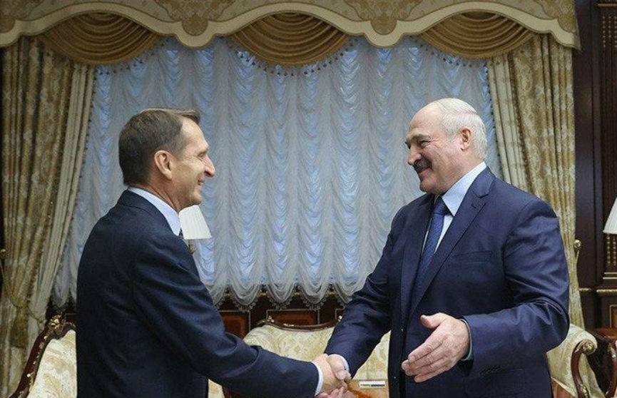 Лукашенко подчеркнул важность совместной работы спецслужб Беларуси и России с учетом внешней обстановки