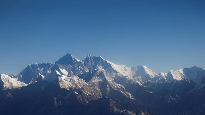 Власти Непала закрыли доступ к Эвересту из-за одного случая COVID-19