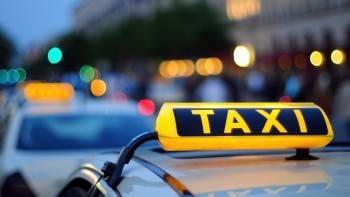Такси и каршеринг начали борьбу против поддельных прав