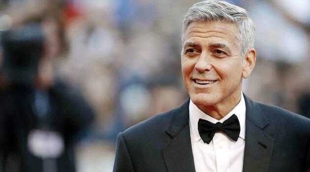 Джордж Клуни начал готовиться к пандемии еще 25 лет назад — с тех пор он сам стрижет волосы