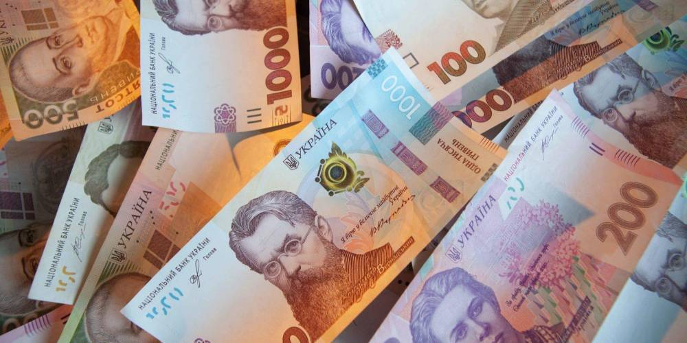Официальная зарплата в Украине в октябре выросла на 10,6% - Госстат