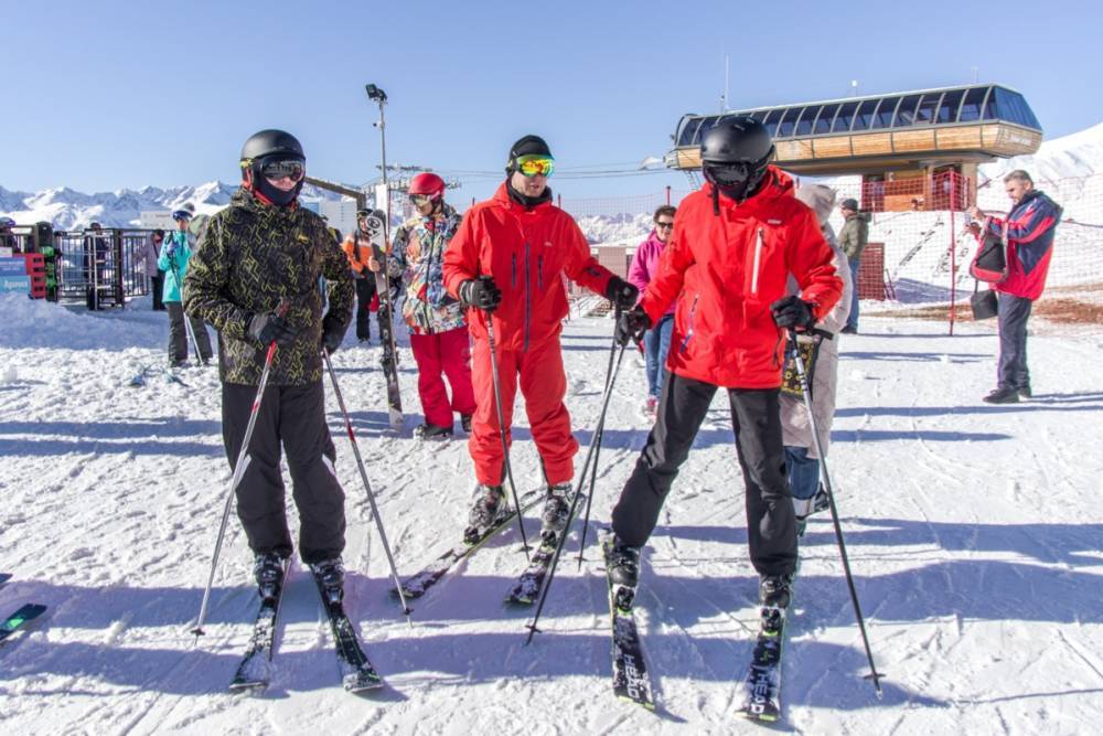 Новый горнолыжный сезон открылся на курорте «Архыз»