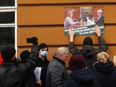 Жители общежитий Москвы вывесили плакат с приветом не сдержавшей слово Матвиенко