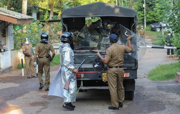 На Шри-Ланке в тюрьме возник "коронавирусный" бунт