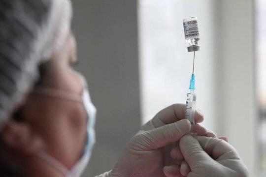 В Еврокомиссии сообщили об условиях использования российской вакцины от COVID-19 в Европе