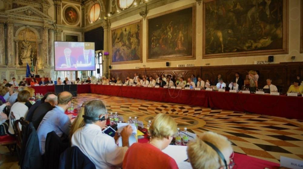Венецианская комиссия подготовит два вывода по запросу Зеленского
