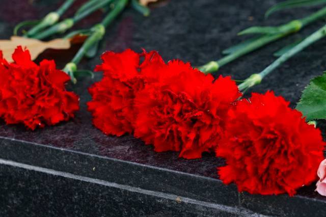 В Волгограде простились с погибшим в драке после ссоры в родительском чате