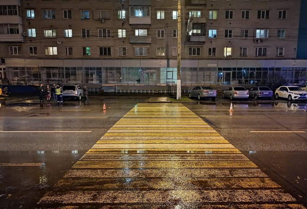 Трех пешеходов сбили на проспекте Победы в Твери