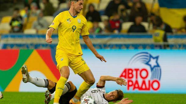 Футболист сборной Украины попал в "команду недели" в FIFA 21