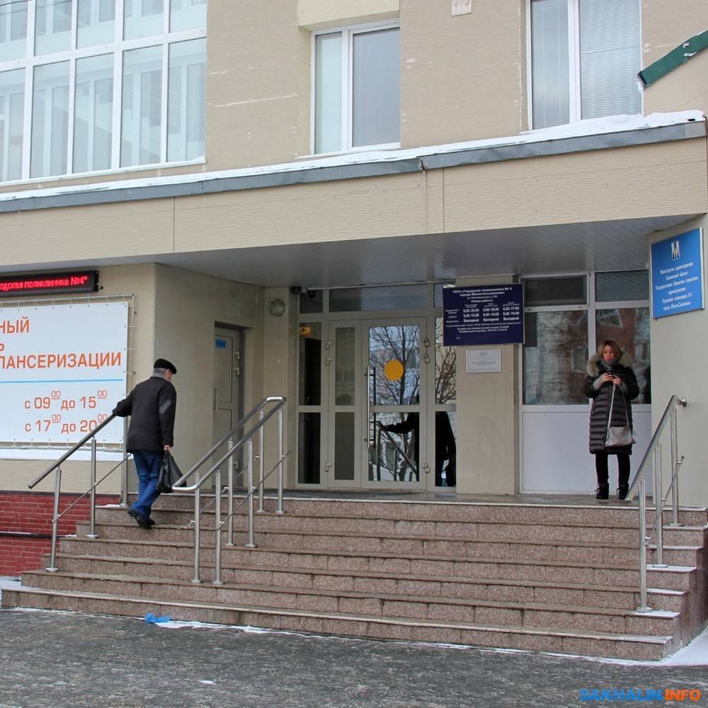 Пациенты с ковидом могут спокойно гулять по Южно-Сахалинску
