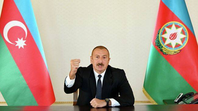 Алиев упрекнул Россию в лицемерии и продаже оружия Армении