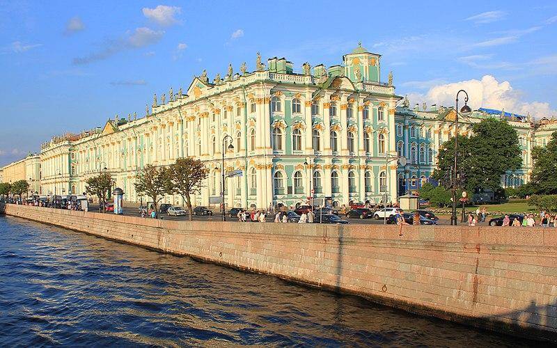 В Санкт-Петербурге на дне Невы водолазы обнаружили судно XIX века