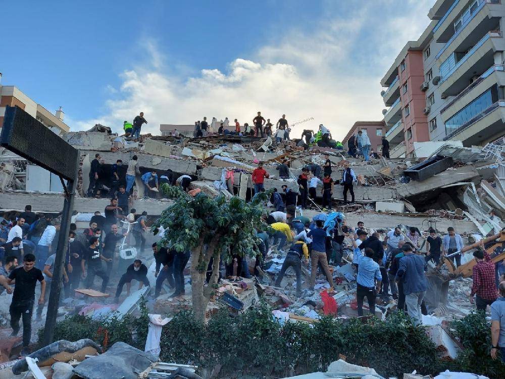Землетрясение в Турции: поисково-спасательные работы закончены