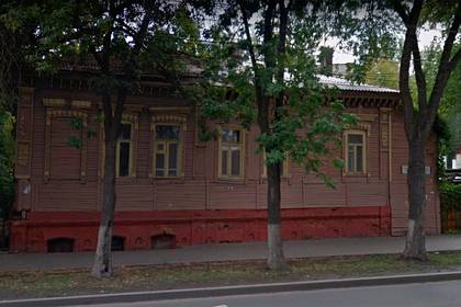 Жители российского города отстояли дом убитого горем отца