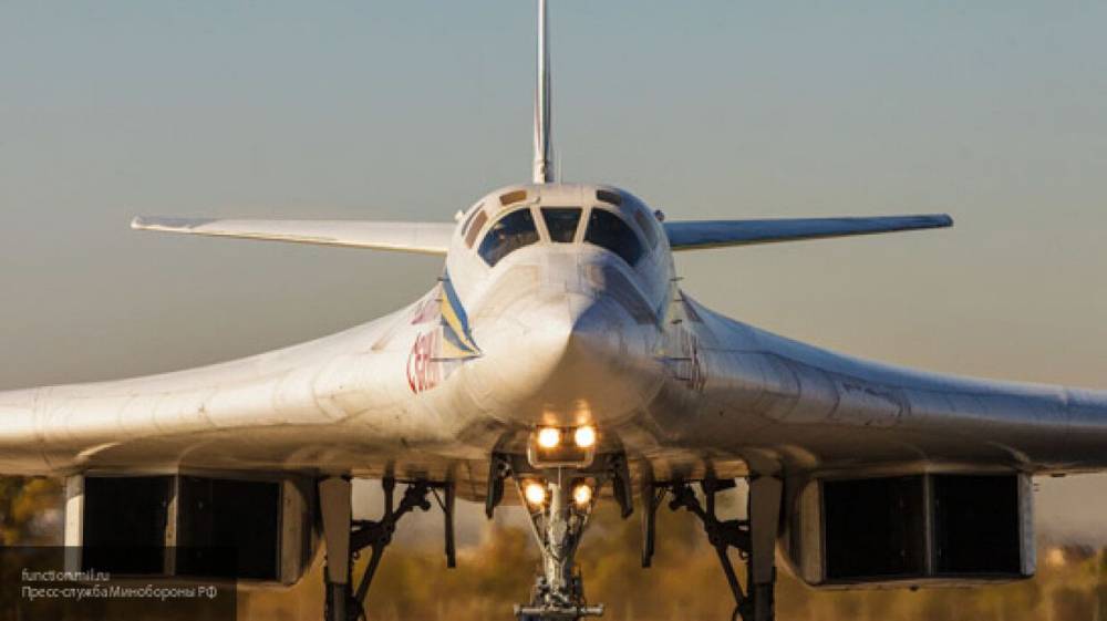 Генерал Пчела раскрыл секрет "рекордного успеха" экипажей Ту-160