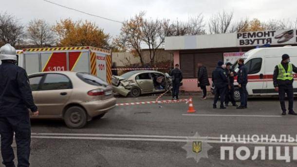 В Харькове столкнулись "Хонда" и "Сузуки", шестеро пострадавших