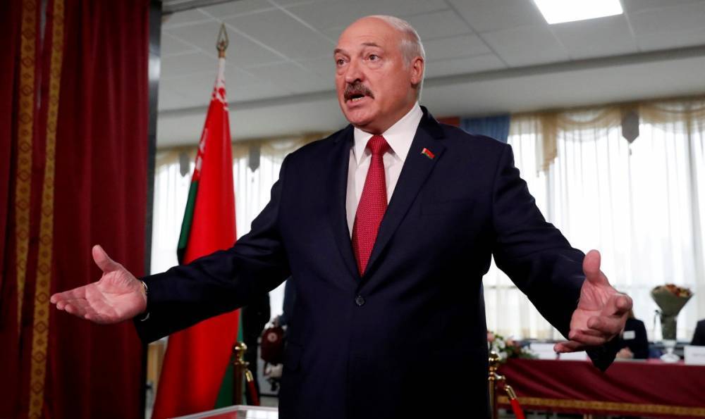 Лукашенко готов ломать белорусов так, как попросят сами