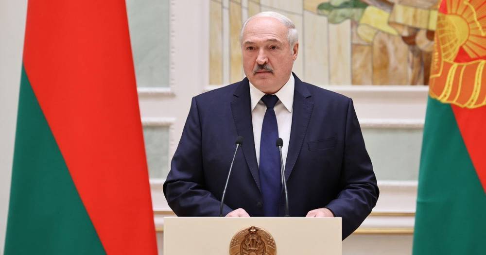 Лукашенко счел выборы в США издевательством над демократией