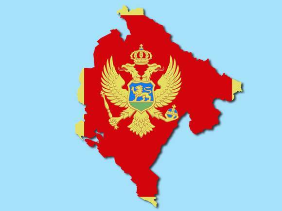 Власти Черногории объявили комендантский час с 22:00