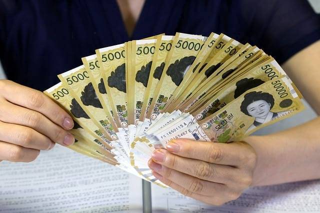 Женщины думают о деньгах чаще, чем о близости — исследование - Cursorinfo: главные новости Израиля