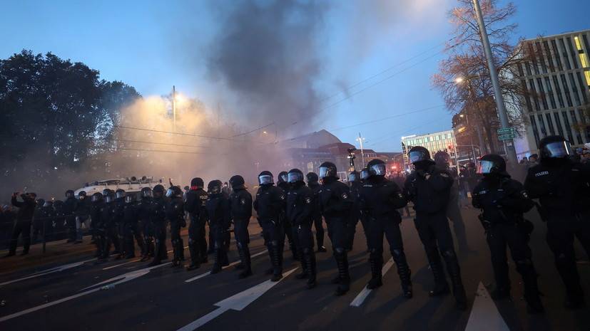 В Лейпциге 31 полицейский пострадал в ходе беспорядков