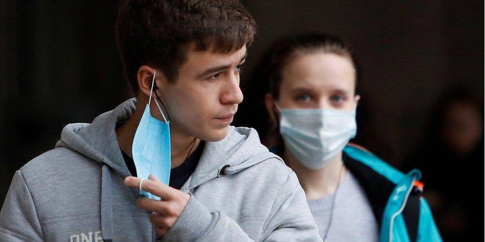 COVID-19 в Украине: суточный показатель заболеваемости держится на высоком уровне
