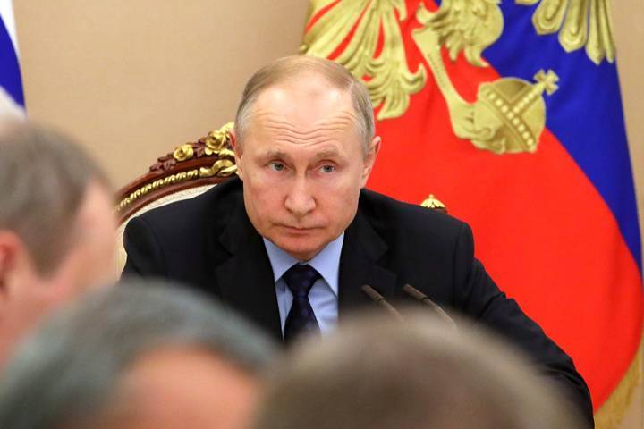 Путин увеличил количество вице-премьеров до десяти