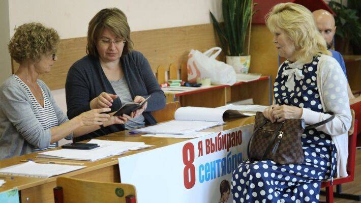 Российских школьников встроят в систему многодневного голосования