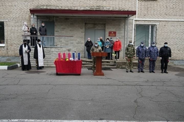 В Пскове почтили память погибших сотрудников ОВД
