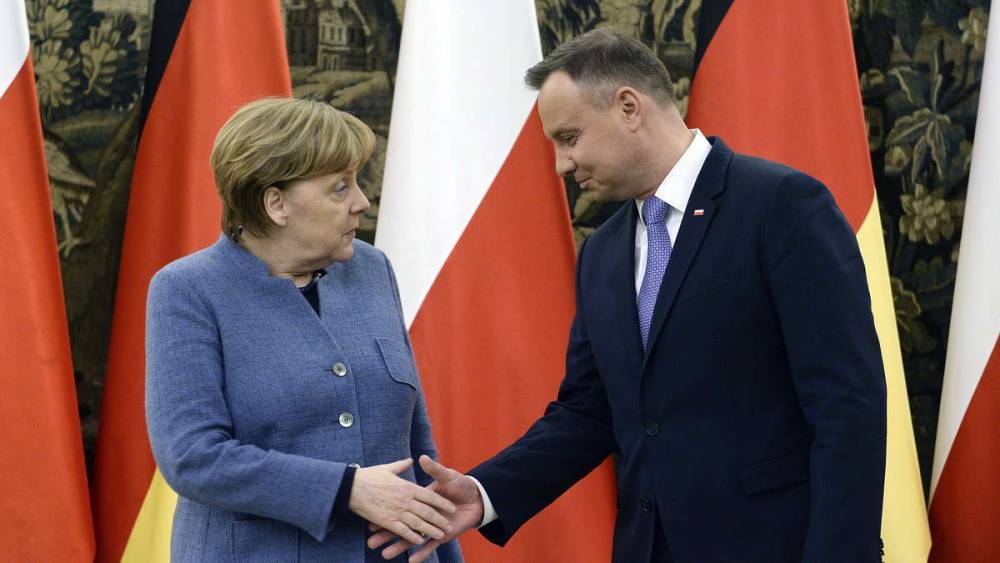 США и Британия используют Польшу против Германии