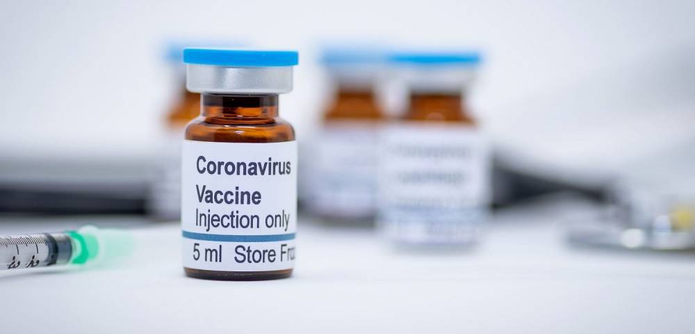 Еврокомиссия одобрила решение Венгрии использовать российскую вакцину от коронавируса