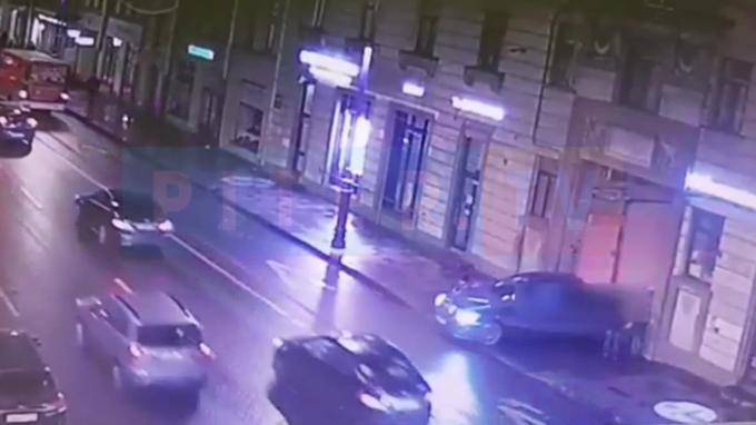 Автомобиль сбил девятилетнюю девочку на Петроградке