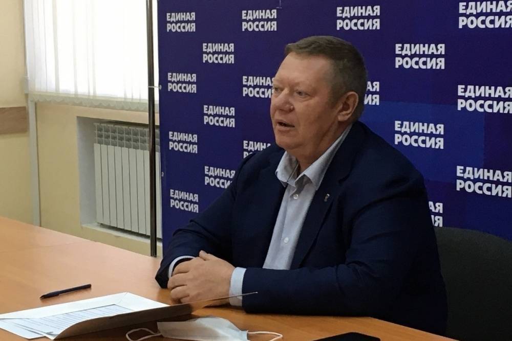 Николай Панков призвал обеспечить бесплатный проезд медикам скорую помощи