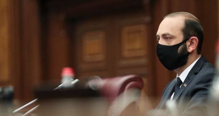 Спикер парламента Армении вернулся к работе