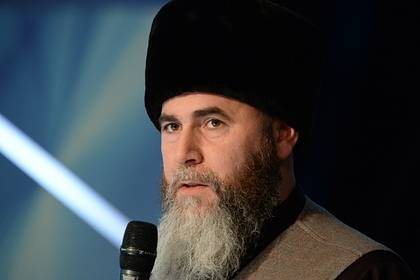 Муфтий Чечни заставил девушек в никабе показать лица