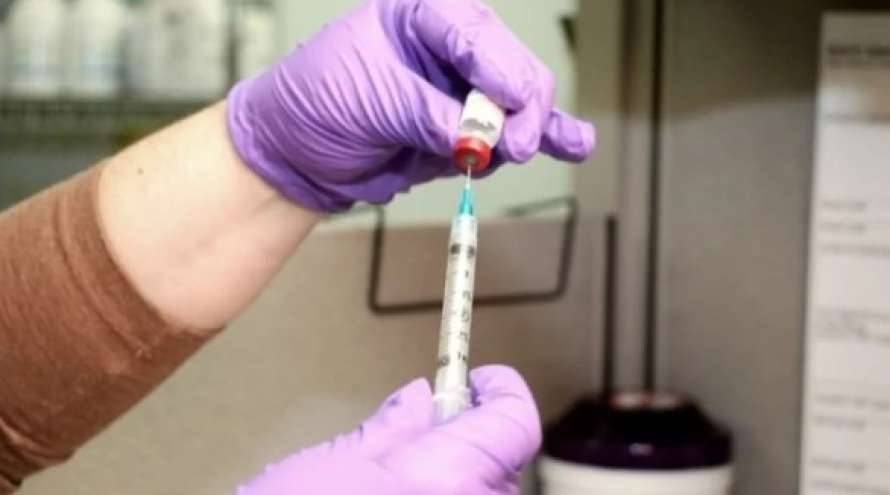 Канада одобрила использование вакцины Pfizer от коронавируса