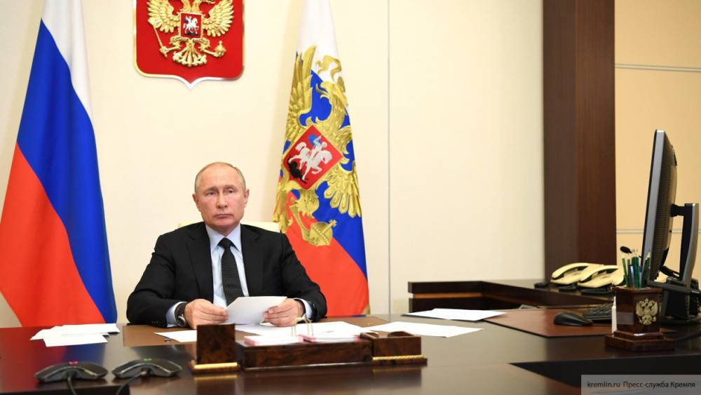 Путин проводит встречу с членами Совета по правам человека